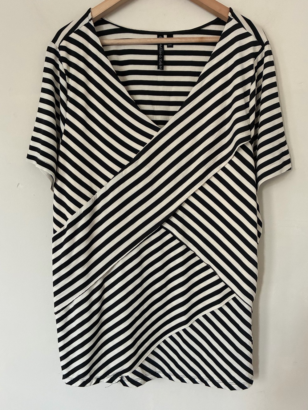 Allie & Rob Womens 3X Black White Striped Wrap Front V-Neck Short Sleeve Top